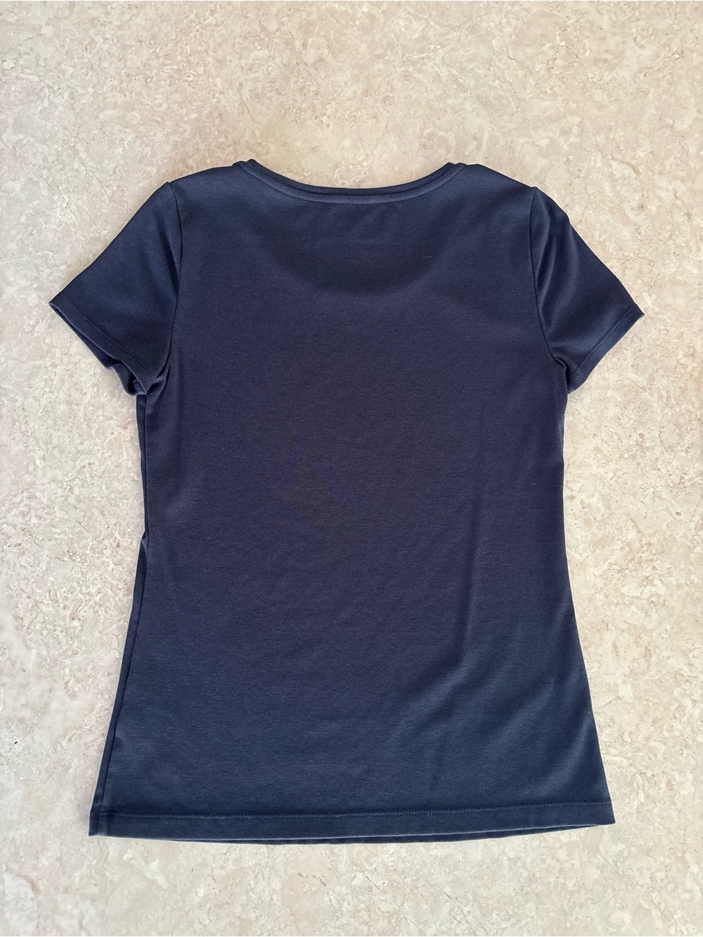 Lilly Pulitzer Navy Short-Sleeve Scoop Neck Tee Size Small - Picture 2 of 5